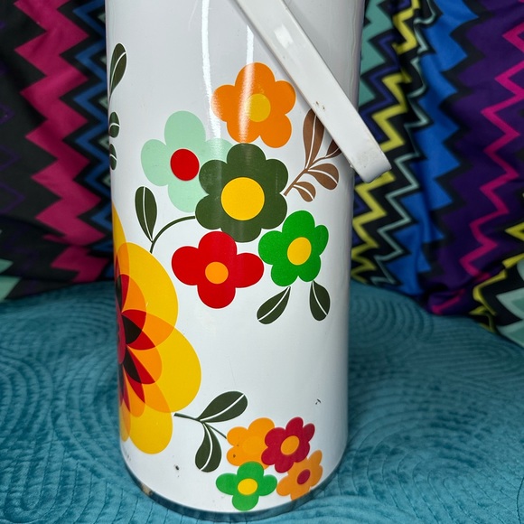 Vintage Floral Pump Pot King Brand - Picture 6 of 17